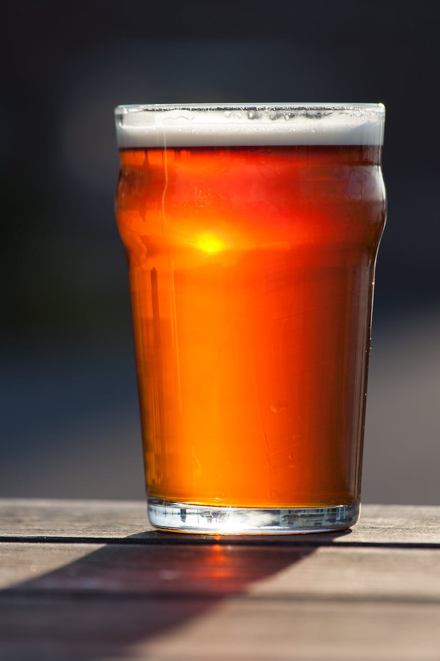 Crafting the Perfect American Pale Ale: A Guide to Flavorful Brews